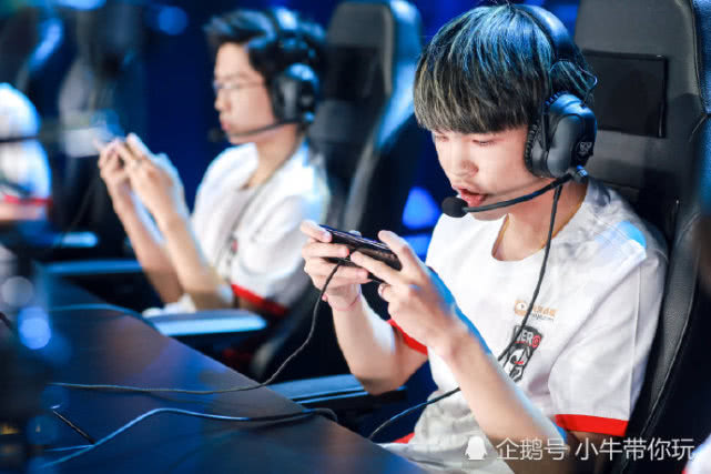 俱乐部纷纷 俱乐部纷纷