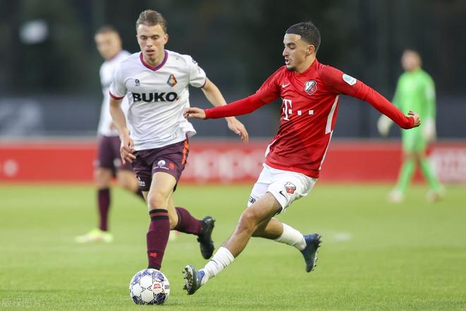 探索如何在 探索如何在